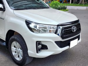 Toyota Hilux 2019 - Màu trắng, nhập khẩu