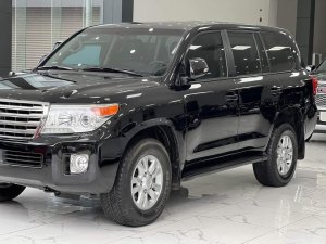 Toyota Land Cruiser 2013 - Xe màu đen