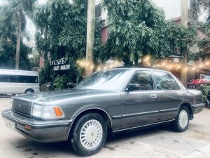 Toyota Crown 1988 - Chính chủ bán xe động cơ 5M / 2.8, đẹp xuất sắc, giá chỉ 198 triệu