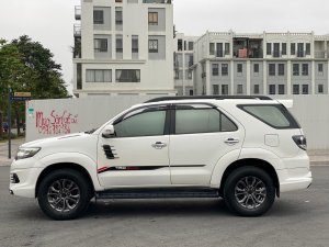 Toyota Fortuner 2016 - Màu trắng số tự động