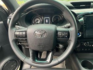 Toyota Hilux 2018 - Hỗ trợ trả góp 70%, xe đẹp, giá tốt giao ngay