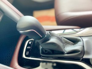 Toyota Corolla Cross 2022 - Toyota Corolla Cross 1.8 V 2023 - Hổ trợ vay lên đến 80% - Giảm Tiền Mặt - Hỗ Trợ Thuế Trước Bạ