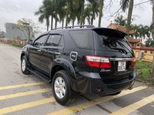 Toyota Fortuner 2011 - 4 lốp mới chạy thoải mái