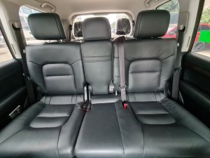 Toyota Land Cruiser 2020 - Màu đen