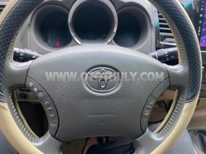 Toyota Fortuner 2011 - 2 cầu, máy xăng