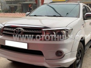 Toyota Fortuner 2011 - 2 cầu, máy xăng