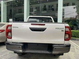 Toyota Hilux 2023 - Giao Ngay