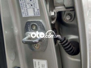 Toyota Innova Nhà cần bán  G xịn (máy nguyên bản) 2006 - Nhà cần bán INNOVA G xịn (máy nguyên bản)