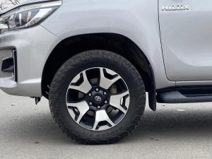 Toyota Hilux 2019 - 2 cầu