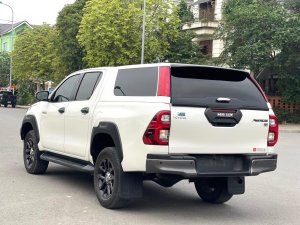Toyota Hilux 2020 - Tên tư nhân biển phố