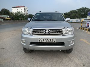 Toyota Fortuner 2010 - Số tự động 2 cầu, 7 chỗ