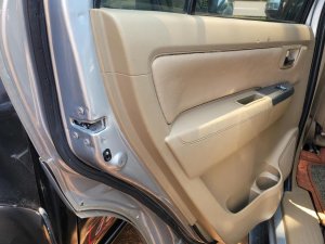 Toyota Fortuner 2010 - Máy dầu, số sàn