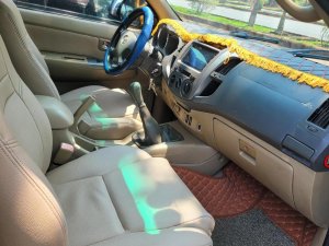 Toyota Fortuner 2010 - Máy dầu, số sàn