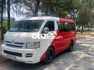 Toyota Hiace cần đổi việc nên ra đi   6 chỗ máy dầu. 2005 - cần đổi việc nên ra đi hiace van 6 chỗ máy dầu.