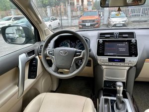 Toyota Land Cruiser Prado 2018 - Màu đen, nội thất kem cực mới