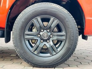 Toyota Hilux 2021 - Toyota Hilux 2021 số tự động