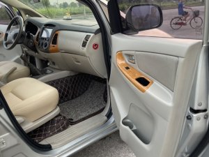 Toyota Innova 2010 - Giá chào bán 285 triệu