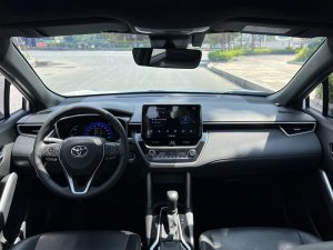 Toyota Corolla Cross 2021 - 1 chủ,màu trắng Ngọc trai,odo 1,9v km.