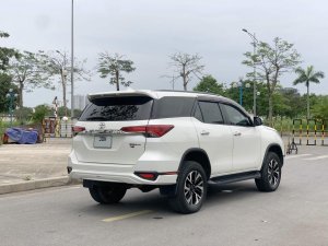 Toyota Fortuner 2019 - Màu trắng, giá tốt