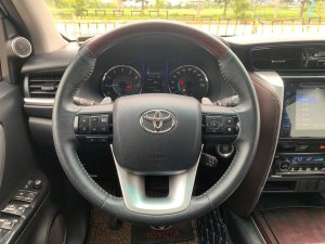 Toyota Fortuner 2019 - Màu trắng, giá tốt