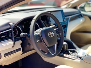 Toyota Camry 2023 - Biểu tượng cho sự thành công và đẳng cấp