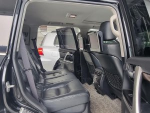 Toyota Land Cruiser 2015 - Xuất Mỹ, màu đen, model 2016, tên cá nhân