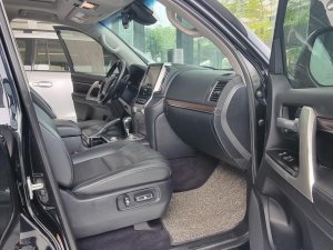Toyota Land Cruiser 2015 - Xuất Mỹ, màu đen, model 2016, tên cá nhân