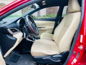Toyota Yaris 2019 - Màu đỏ, nội thất kem