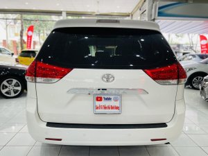 Toyota Sienna 2010 - Giá 795 Triệu Đồng 