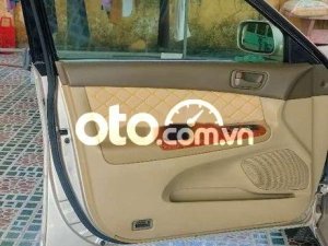 Toyota Camry Cần bán  2002 số sàn 2002 - Cần bán camry 2002 số sàn