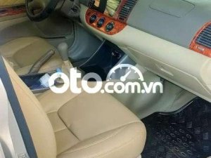 Toyota Camry Cần bán  2002 số sàn 2002 - Cần bán camry 2002 số sàn
