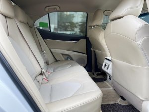Toyota Camry 2021 - Đăng ký 2022 - lăn bánh 5000 km
