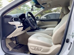 Toyota Camry 2021 - Đăng ký 2022 - lăn bánh 5000 km