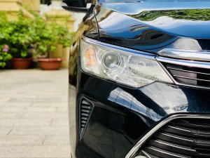 Toyota Camry 2017 - Màu đen, giá 609 triệu
