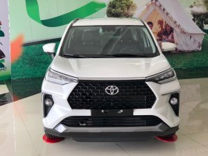 Toyota Veloz Cross 2023 - tặng bảo hiểm vật chất, hỗ trợ 50% thuế trước bạ