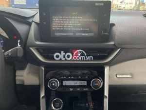 Toyota Veloz  Cross CVT 2022 Mới 98% Trả Trước Từ 260tr 2022 - Veloz Cross CVT 2022 Mới 98% Trả Trước Từ 260tr