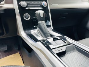 Toyota Veloz Cross 2022 - Odo 1,2 vạn zin