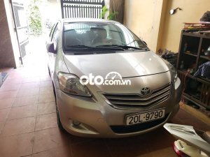 Toyota Vios Xe   1.5E 2010 màu bạc 2010 - Xe Toyota Vios 1.5E 2010 màu bạc