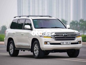 Toyota Land Cruiser   5.7 V8 2016 2016 - Toyota Land Cruiser 5.7 V8 2016