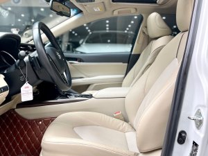 Toyota Camry 2021 - Biển HN 1 chủ từ đầu