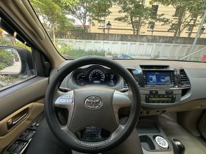 Toyota Fortuner 2013 - Máy xăng 1 cầu, đi chuẩn 9v
