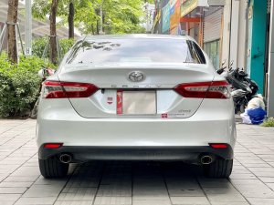 Toyota Camry 2021 - Biển HN 1 chủ từ đầu
