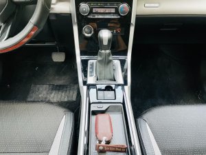 Toyota Veloz Cross 2022 - Giá bán 618 Triệu