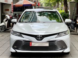 Toyota Camry 2021 - Biển HN 1 chủ từ đầu