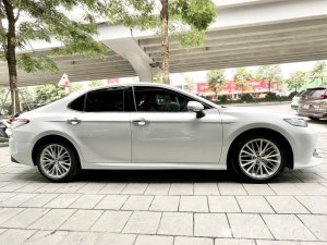 Toyota Camry 2021 - Biển HN 1 chủ từ đầu