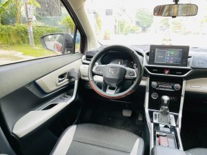 Toyota Veloz Cross 2022 - Giá bán 618 Triệu