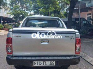 Toyota Hilux  G sx 2011 số sàn máy dầu 2 cầu xe gia lai 2011 - Hilux G sx 2011 số sàn máy dầu 2 cầu xe gia lai
