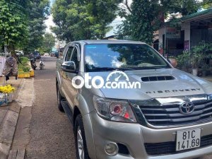 Toyota Hilux  G sx 2011 số sàn máy dầu 2 cầu xe gia lai 2011 - Hilux G sx 2011 số sàn máy dầu 2 cầu xe gia lai