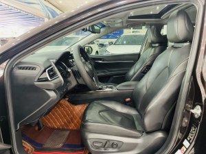 Toyota Camry 2019 - Gía 890 Triệu Đồng 