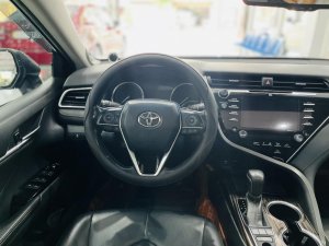 Toyota Camry 2019 - Gía 890 Triệu Đồng 